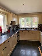 Cozy Beach House in Sandown - 3 Bedrooms