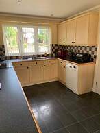 Cozy Beach House in Sandown - 3 Bedrooms