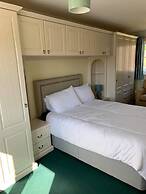 Cozy Beach House in Sandown - 3 Bedrooms