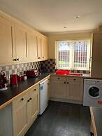 Cozy Beach House in Sandown - 3 Bedrooms