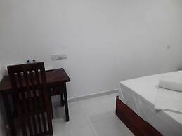 Island Inn Colombo00