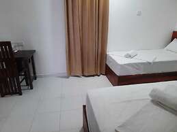 Island Inn Colombo00