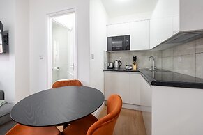 Chelsea By Capital CC 817