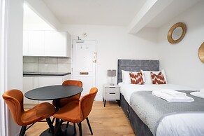 Chelsea By Capital CC 817