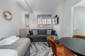 Chelsea By Capital CC 817