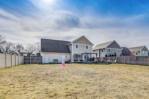 Charming Kalamazoo Home w/ Yard: 1 Mi to Downtown!