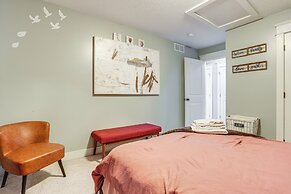 Charming Kalamazoo Home w/ Yard: 1 Mi to Downtown!