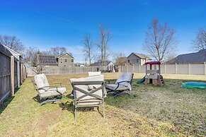 Charming Kalamazoo Home w/ Yard: 1 Mi to Downtown!