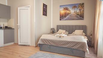 Amir Deluxe Motel
