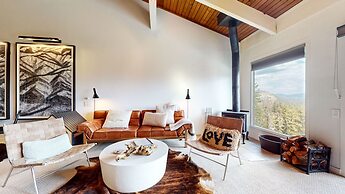 Mammoth Point #117 2 Bedroom Condo