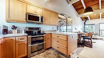 Mammoth Point #117 2 Bedroom Condo