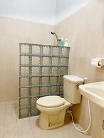 Arys lagoon bungalow & hotel