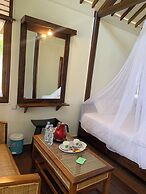 Arys lagoon bungalow & hotel