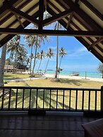 Arys lagoon bungalow & hotel