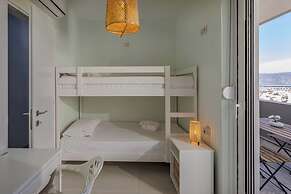 Boutique Seaview Apt near City Center
