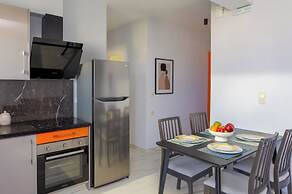 Boutique Seaview Apt near City Center