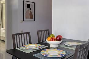 Boutique Seaview Apt near City Center