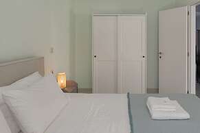 Boutique Seaview Apt near City Center