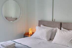 Boutique Seaview Apt near City Center