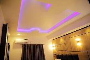 Opt Wood Hotels