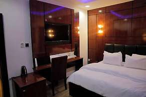 Opt Wood Hotels