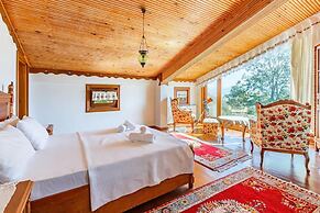 Lake Sapanca Breathtaking Private Villa Retreat