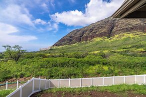 Mauna View by Avantstay 10min to Beach, Backyard