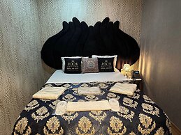 Kral As Süite Hotel