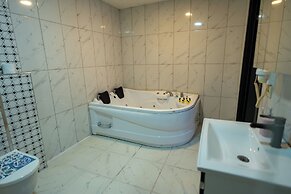 Kral As Süite Hotel