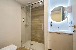 Casa Pizarro, by Homing U