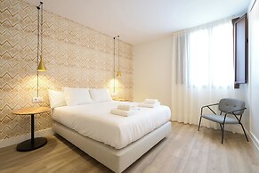 Casa Pizarro, by Homing U