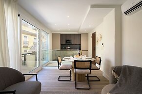 Casa Pizarro, by Homing U