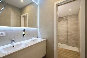 Casa Pizarro, by Homing U