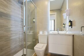 Casa Pizarro, by Homing U