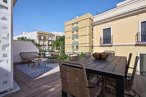 Casa Pizarro, by Homing U