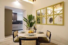 Casa Pizarro, by Homing U