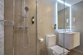 Casa Pizarro, by Homing U