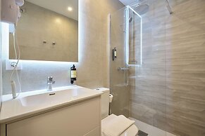 Casa Pizarro, by Homing U