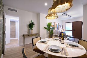 Casa Pizarro, by Homing U