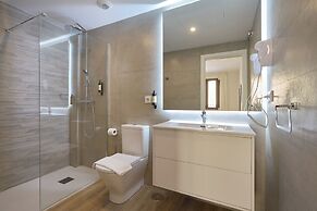 Casa Pizarro, by Homing U