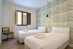 Casa Pizarro, by Homing U