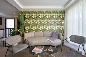 Casa Pizarro, by Homing U