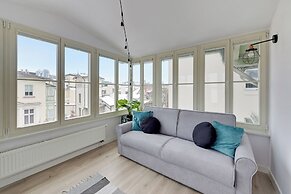 Veranda by Grand Apartments