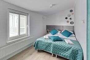 Veranda by Grand Apartments