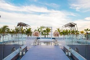 2BR Oceanview Suite Garza Blanca
