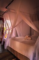 Downwind Kite Villas