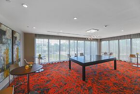 Spacious 2-Bedroom Condo at Doral Park