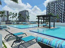 Spacious 2-Bedroom Condo at Doral Park