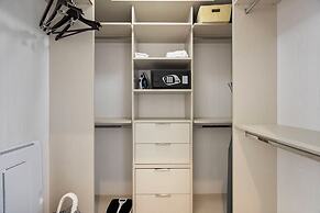 Spacious 2-Bedroom Condo at Doral Park