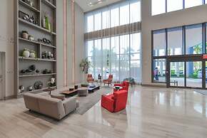 Spacious 2-Bedroom Condo at Doral Park